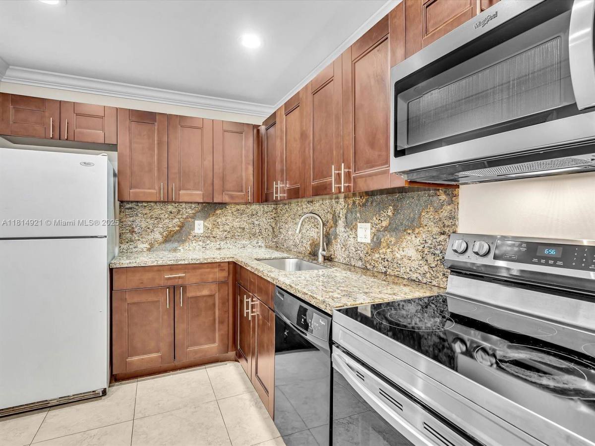 Condo for rent at 614 NW 13th St #47-C, Boca Raton, FL 33486