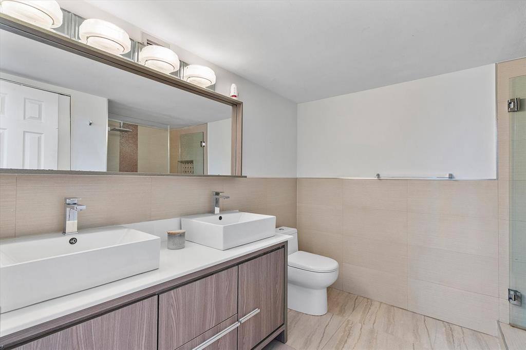 Apartment for rent at 2050 S Ocean Dr, Hallandale, FL 33009