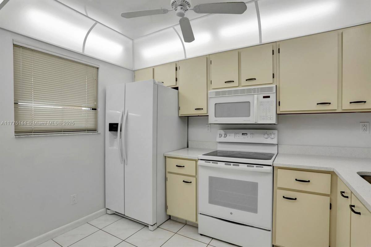 Condo for rent at 9413 Boca Cove Circle #119-C, Boca Raton, FL 33428