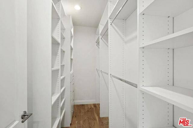Townhouse for rent at 1283 Havenhurst Dr #101, Los Angeles, CA 90046