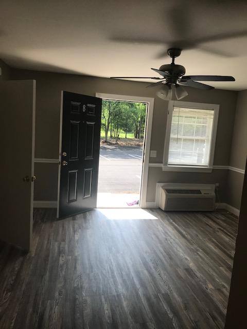 Apartment for rent at 124 Peacock St, Cochran, GA 31014