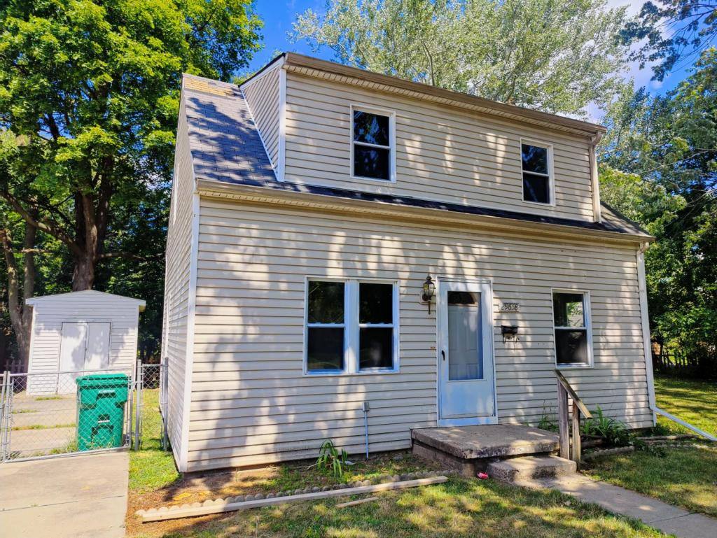 House for rent at 29658 Balmoral St, Garden City, MI 48135