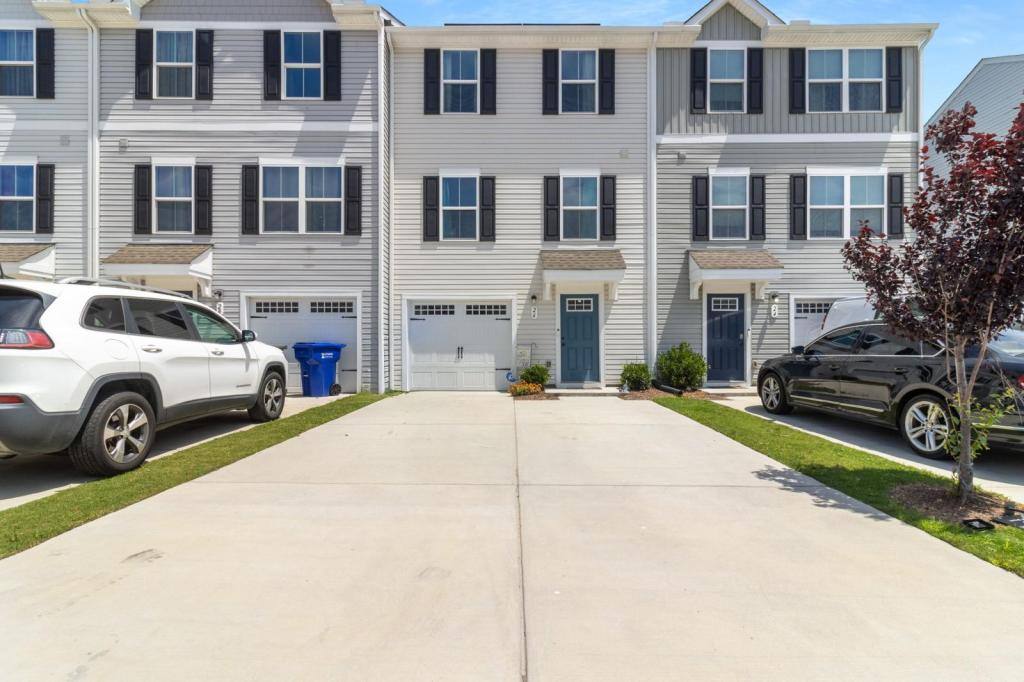 Townhouse for rent at 26 Cecelia Way, Suffolk, VA 23434