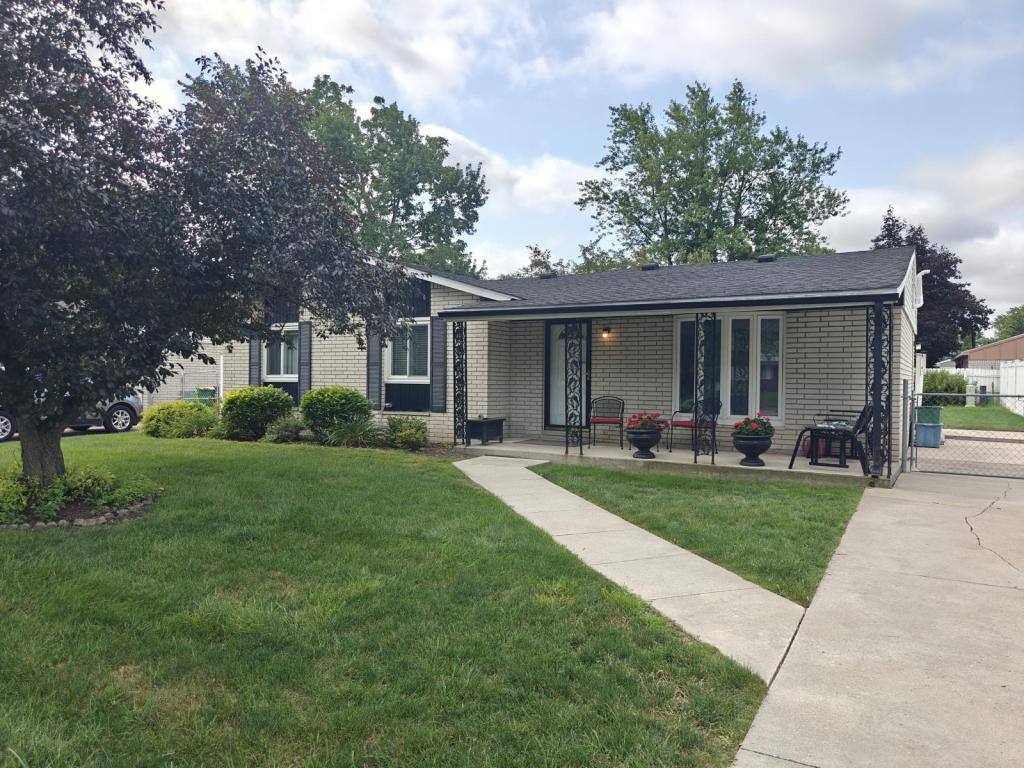 House for rent at 41957 Arthur St, Belleville, MI 48111