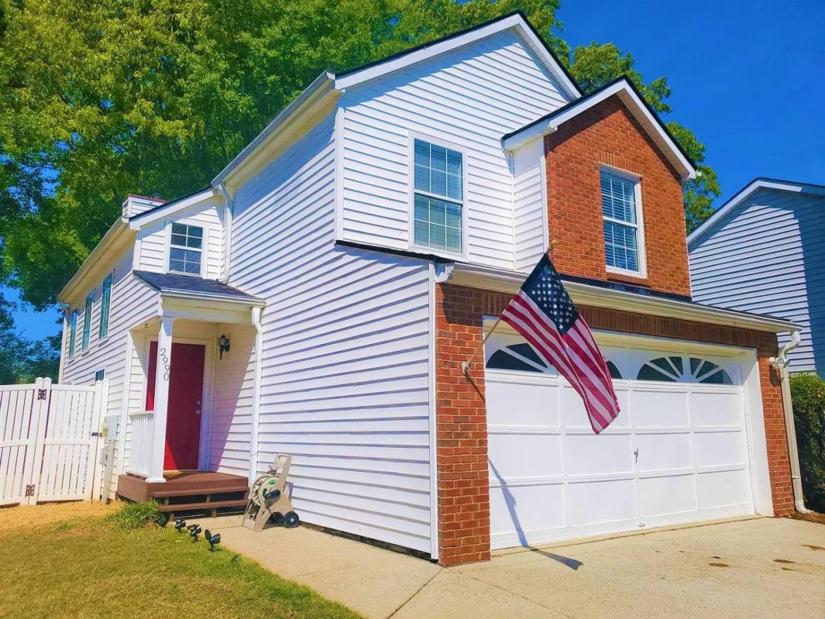 House for rent at 2990 Barnwood Crossing, Duluth, GA 30097