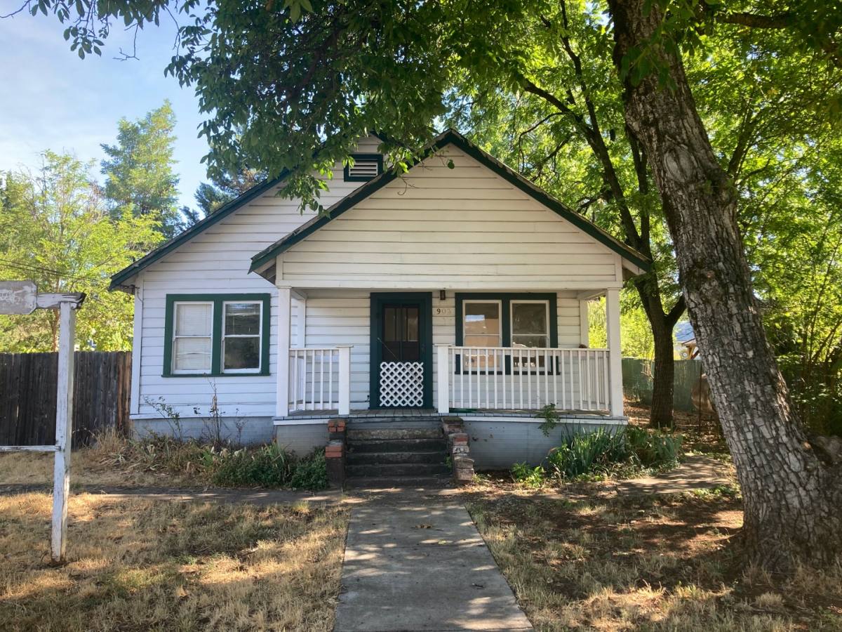 House for rent at 901-903 Main, Weaverville, CA 96093