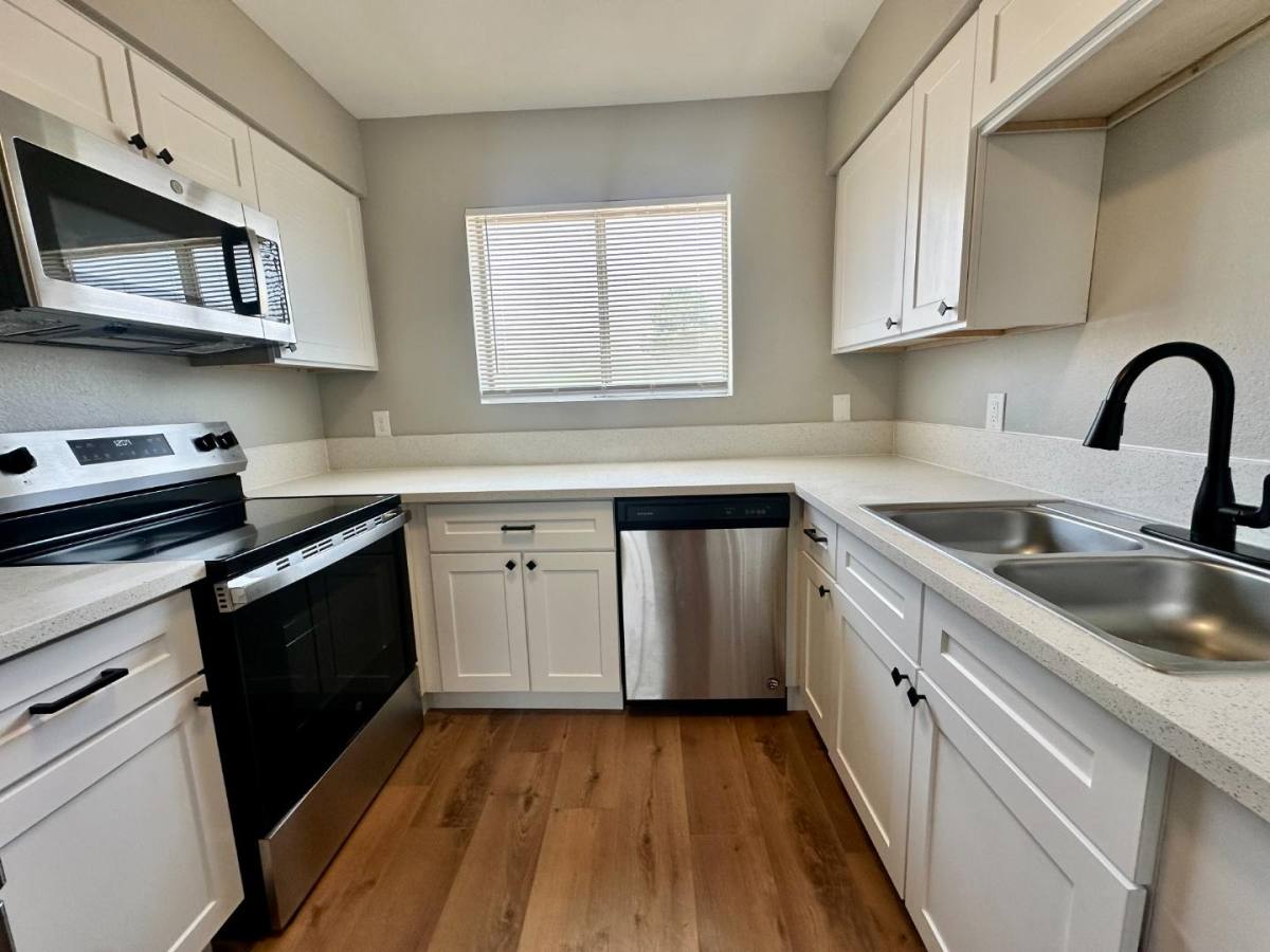 Apartment for rent at 2015 E Eugie Terrace #202, Phoenix, AZ 85022
