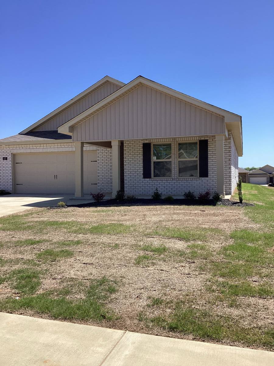 House for rent at 417 Jackson Point Circle, Huntsville, AL 35811