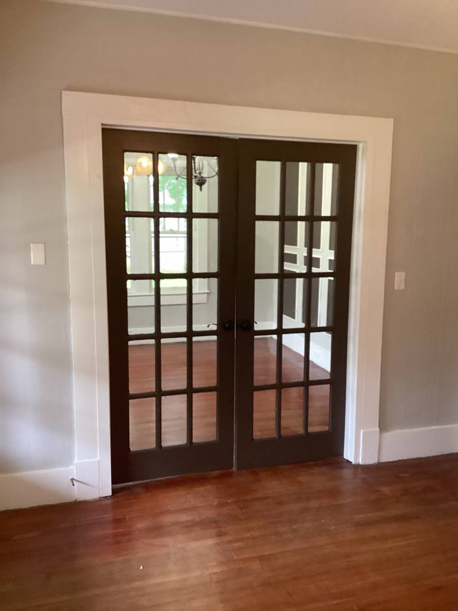 House for rent at 2404 Whitesburg Dr, Huntsville, AL 35801