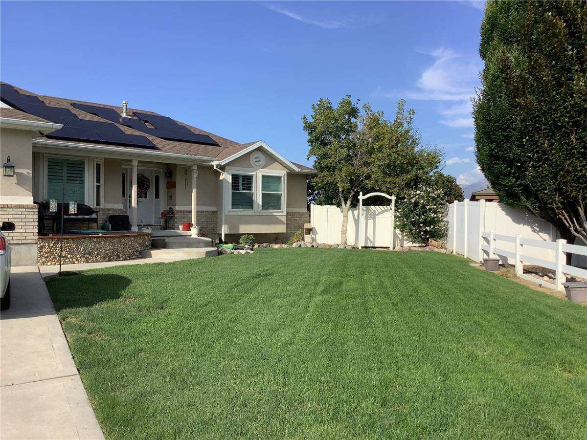 Apartment for rent at 11613 S Patchwork Circle, South Jordan, UT 84095