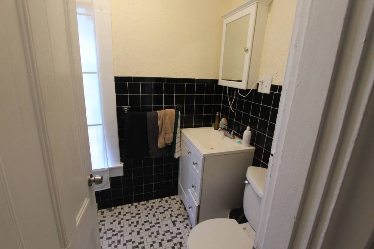 Apartment for rent at 10 Jay St #2-F, Cambridge, MA 02139
