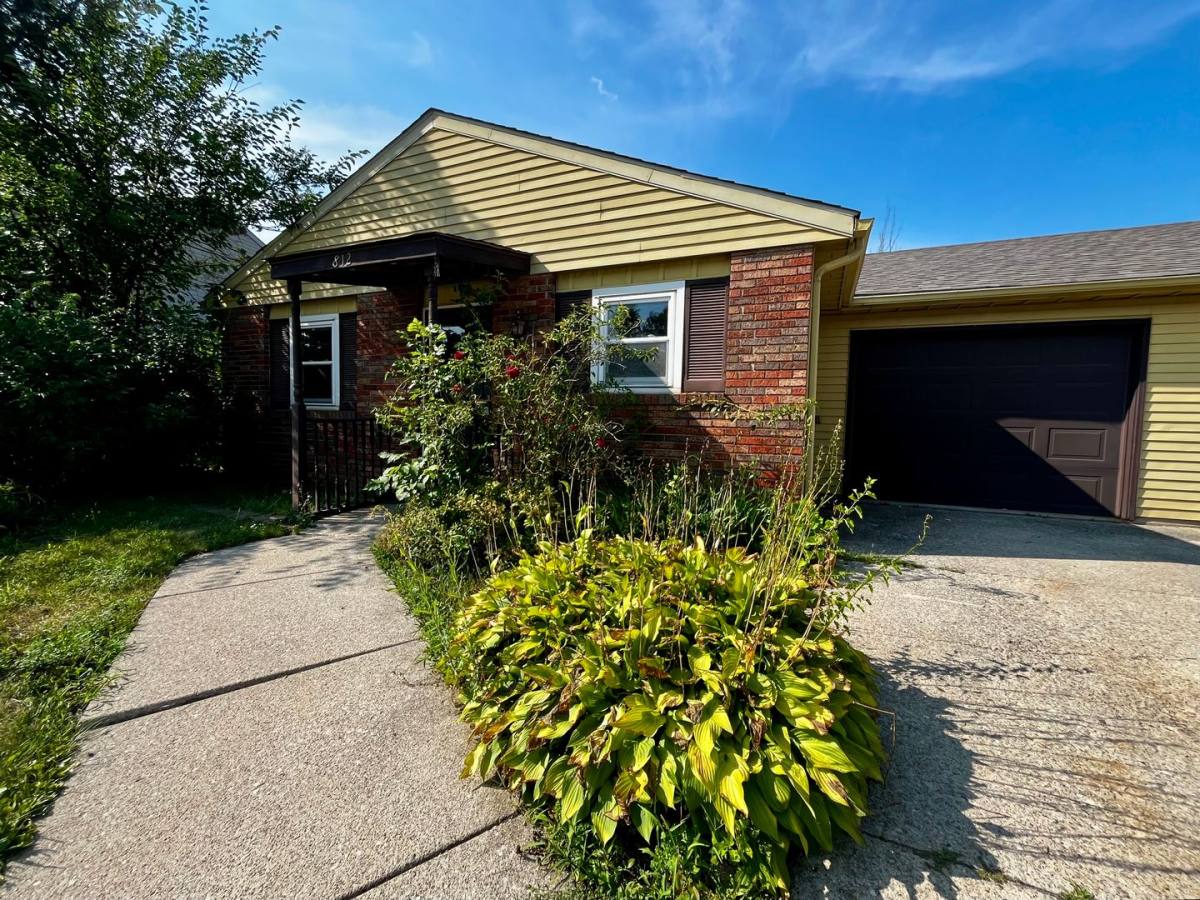 House for rent at 812 Villa Park Court, Fort Wayne, IN 46808