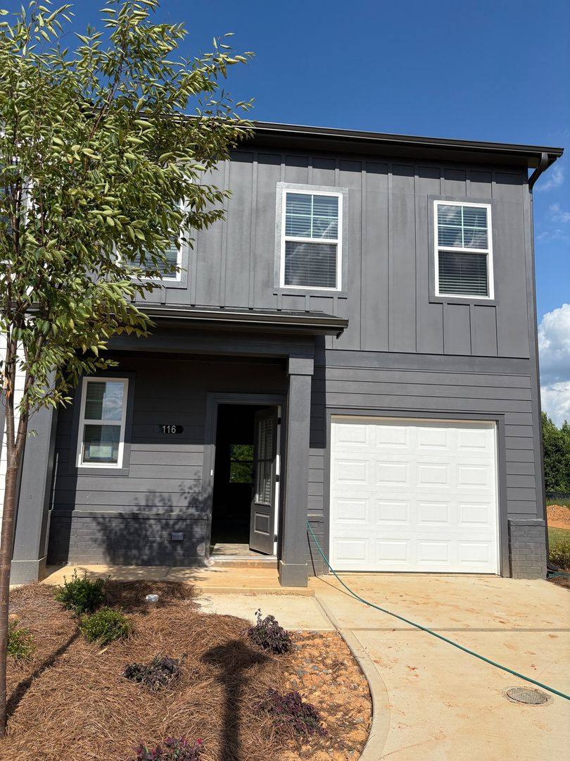 Townhouse for rent at 116 Lauren St, Adairsville, GA 30103