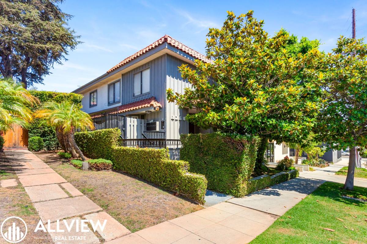Townhouse for rent at 1768 Glendon Ave, Los Angeles, CA 90024