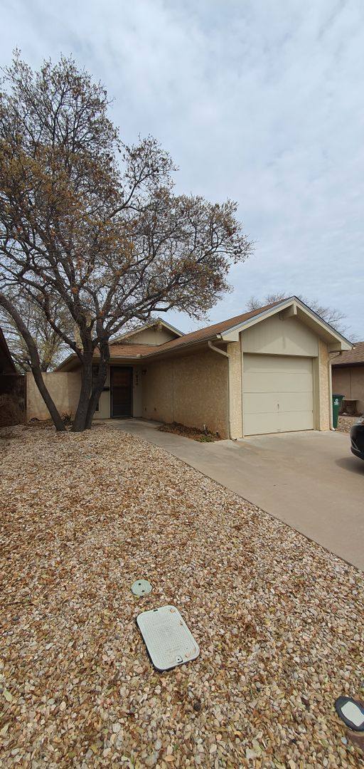 Townhouse for rent at 1624 Oregon Ave, San Angelo, TX 76904