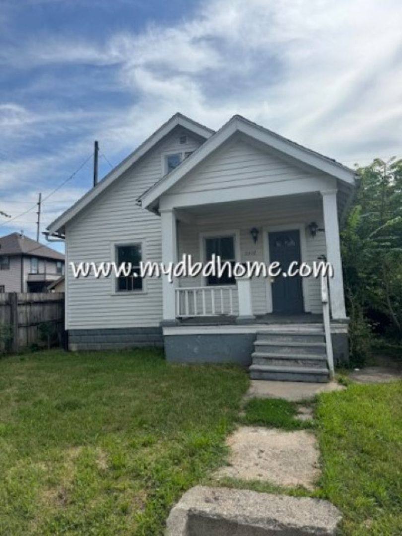 House for rent at 2917 Monroe St, Fort Wayne, IN 46806