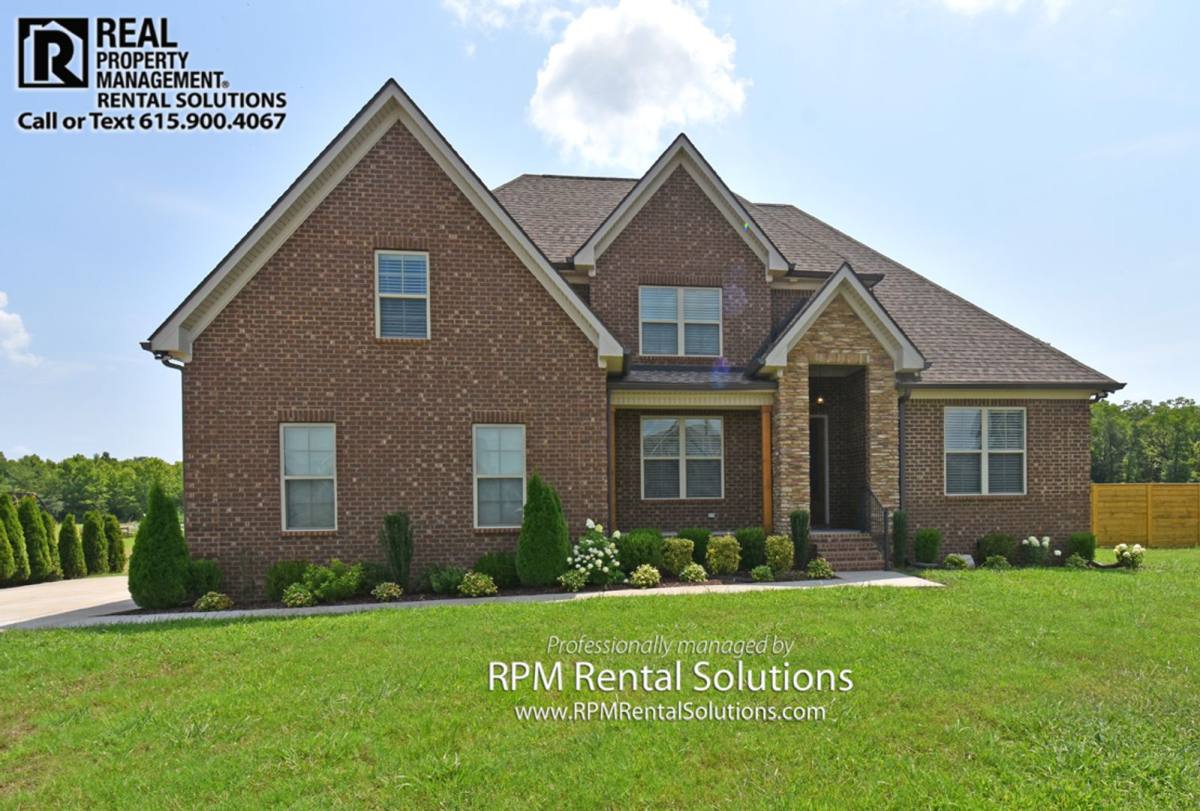 House for rent at 1243 Matheus Dr, Murfreesboro, TN 37128