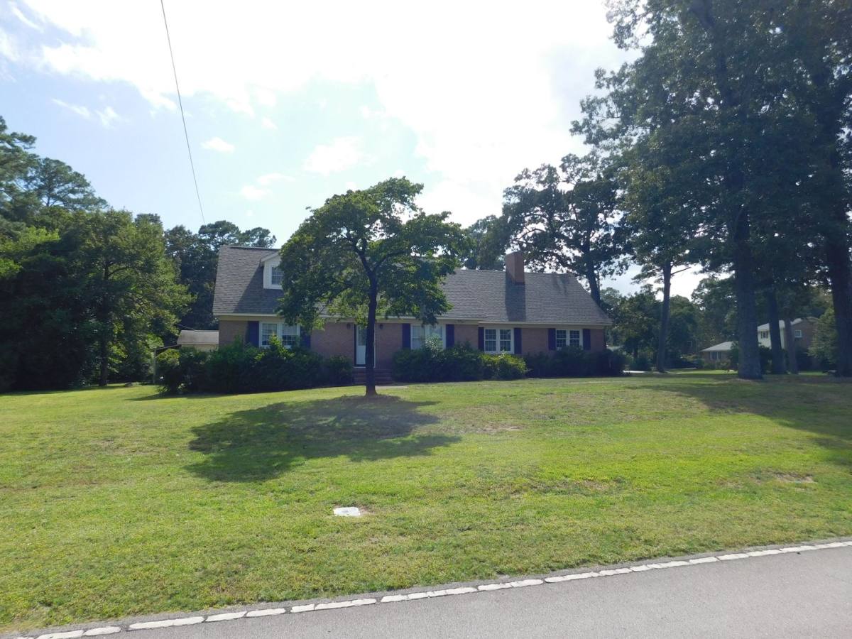 House for rent at 509 W Wilson Creek Dr, New Bern, NC 28562