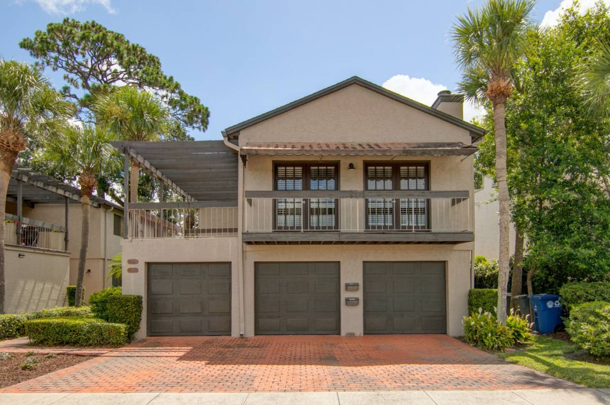 Apartment for rent at 1096 Azalea Lane, Winter Park, FL 32789