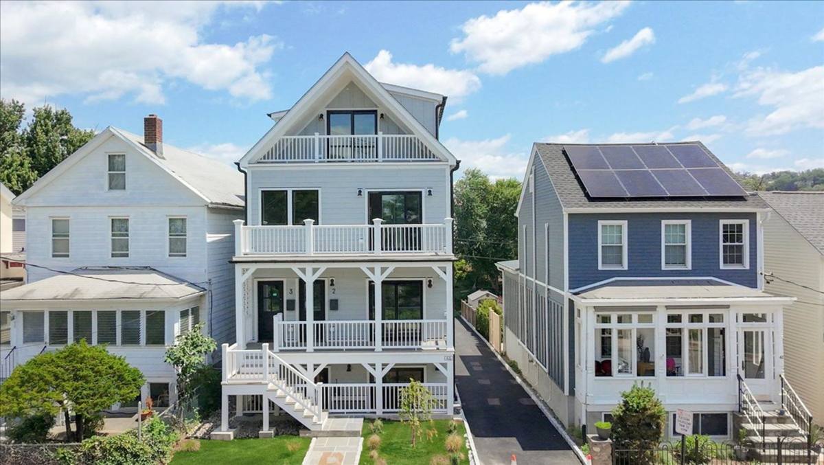 Apartment for rent at 46 Hudson St, Tarrytown, NY 10591