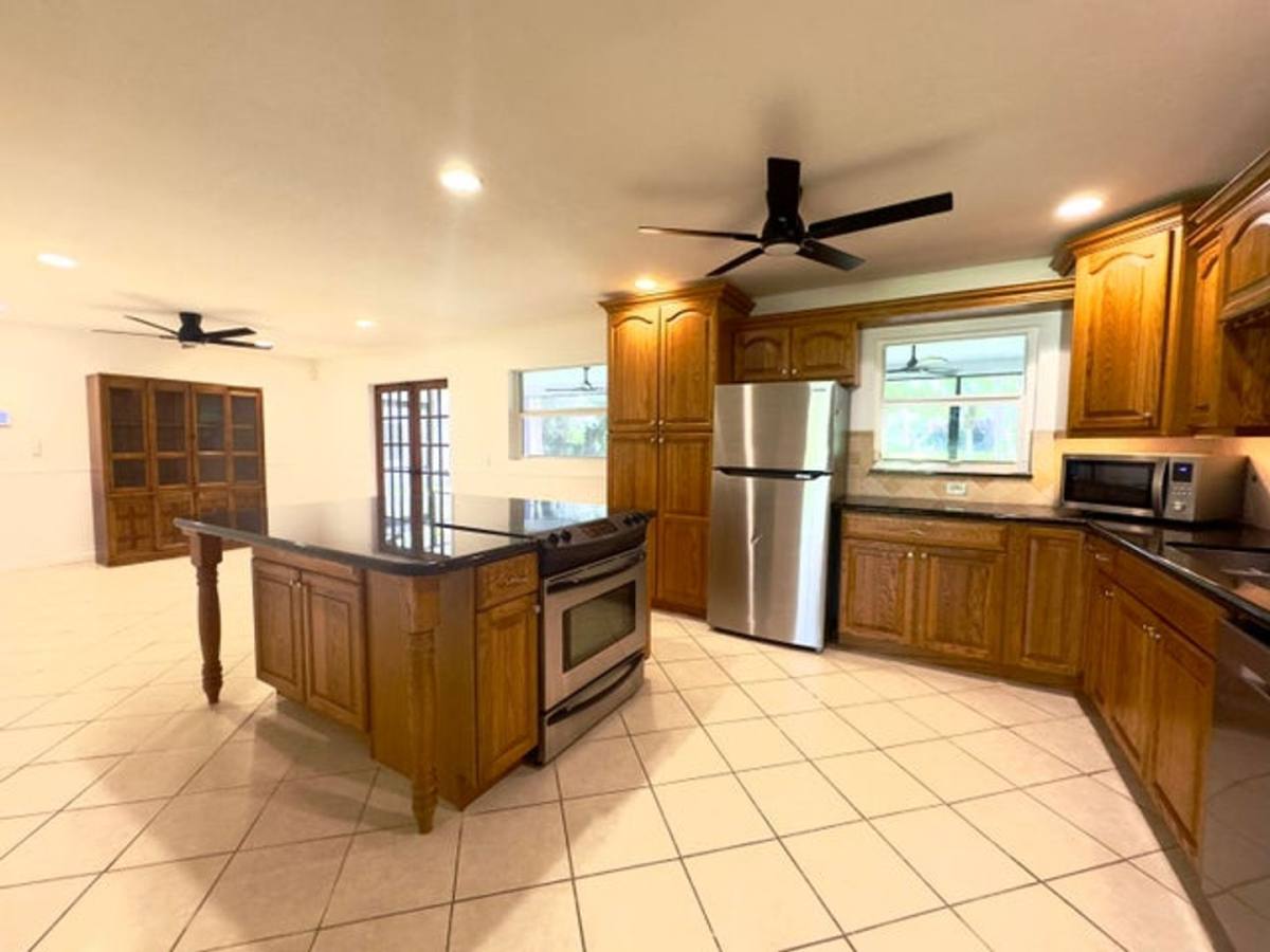 House for rent at 4901 N 129th Ave, West Palm Beach, FL 33411