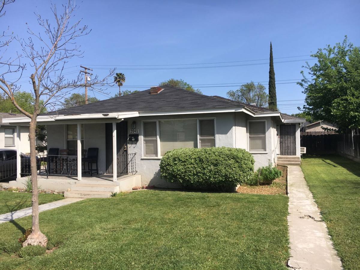 Townhouse for rent at 2047 Glendale Ave, Modesto, CA 95354