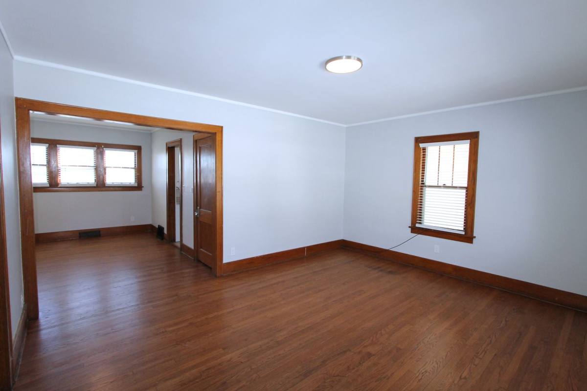 Apartment for rent at 4517 S 15th St, Omaha, NE 68107