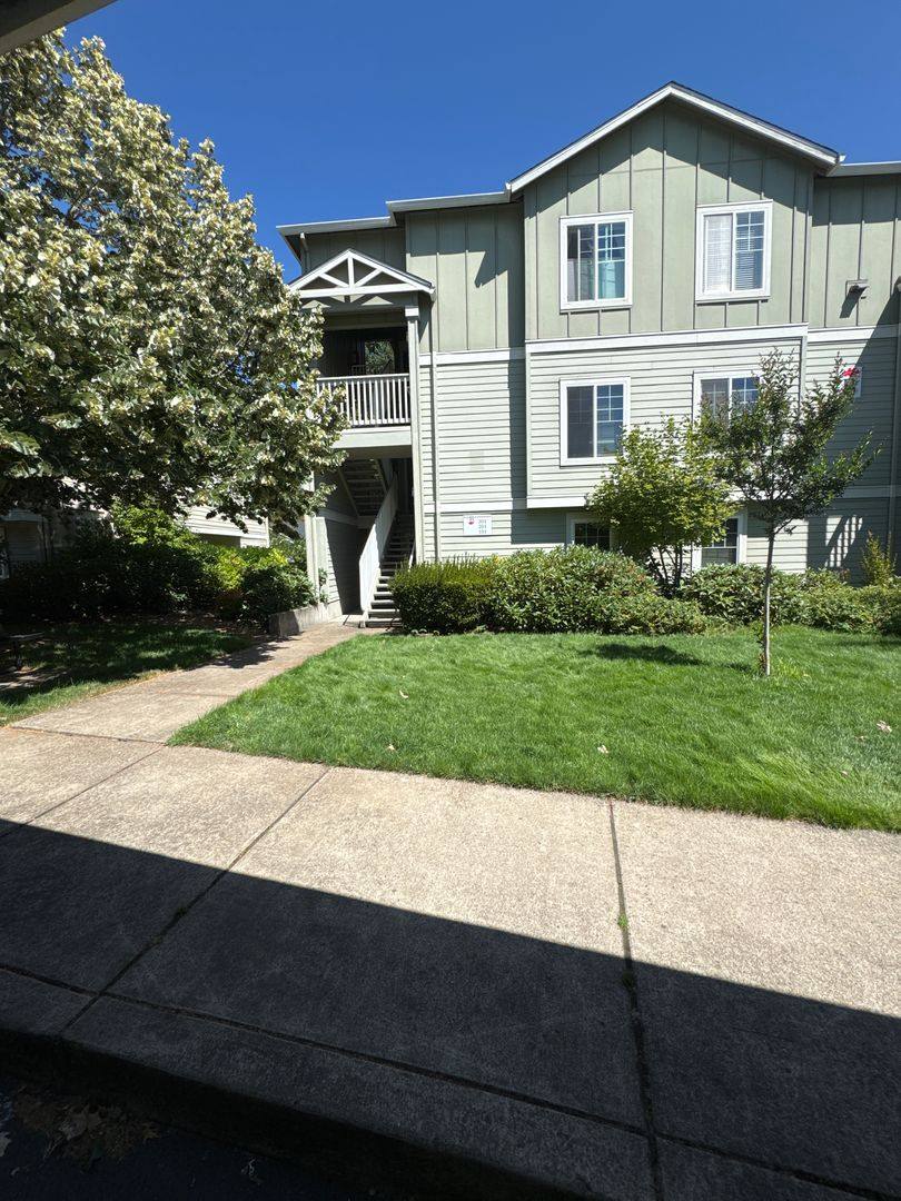 Condo for rent at 6298 SW Grand Oaks Dr, Corvallis, OR 97333