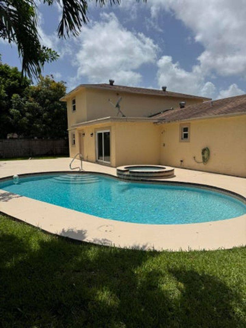 House for rent at 881 Camellia Dr, West Palm Beach, FL 33411