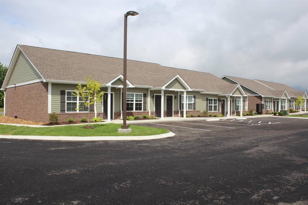 Apartment for rent at 1201 S Water Ave, Gallatin, TN 37066