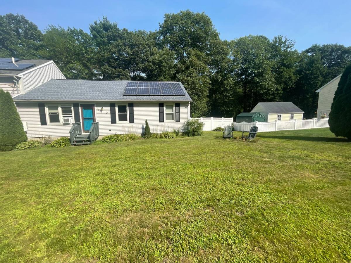 House for rent at 1005 Main St, Whitinsville, MA 01588
