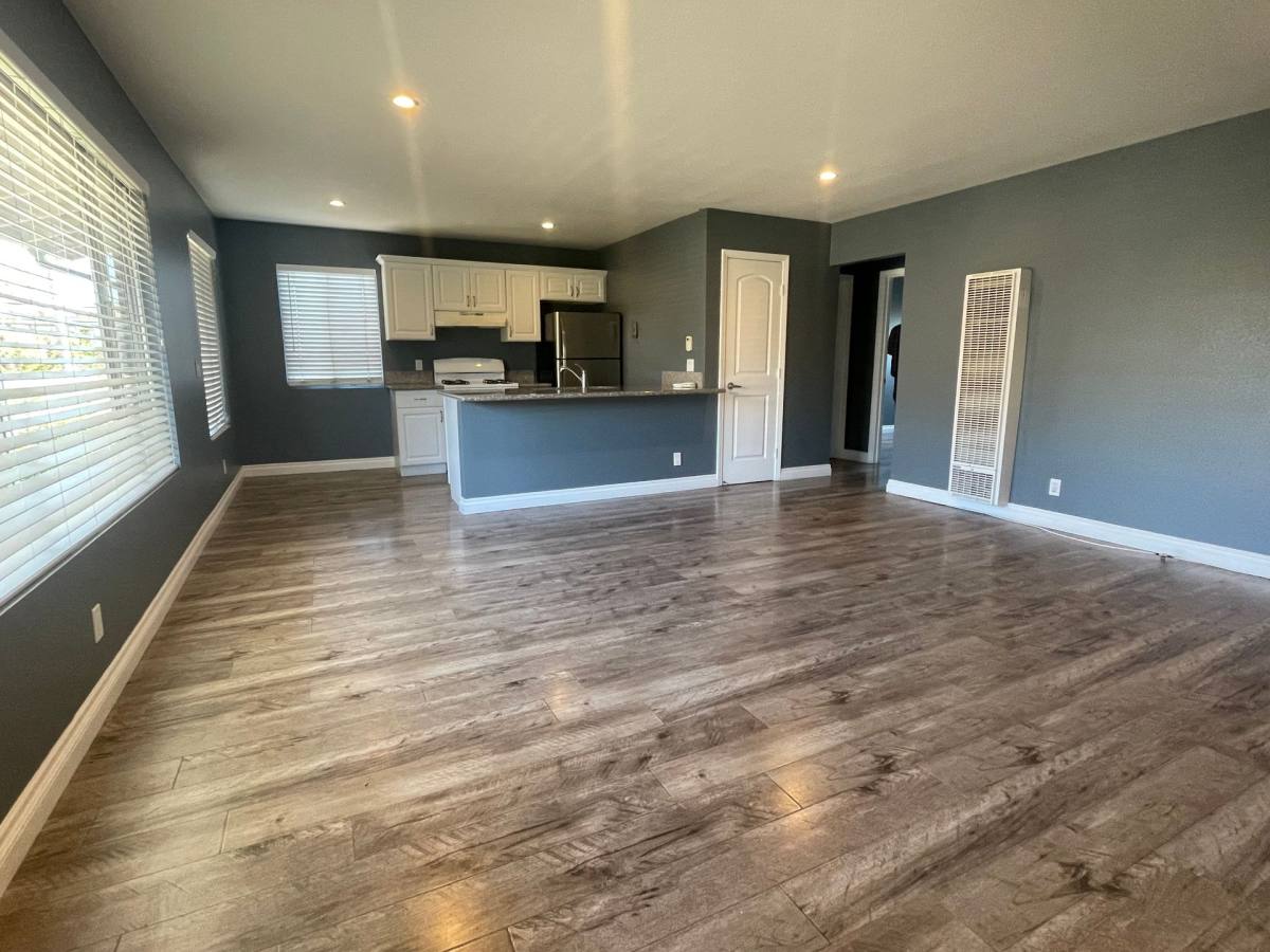 Apartment for rent at 1920 N H St, Oxnard, CA 93036