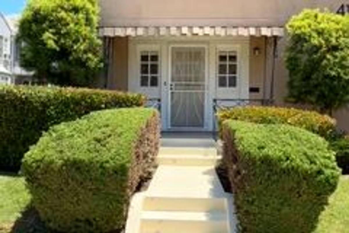 Apartment for rent at 420 Veteran Ave, Los Angeles, CA 90024