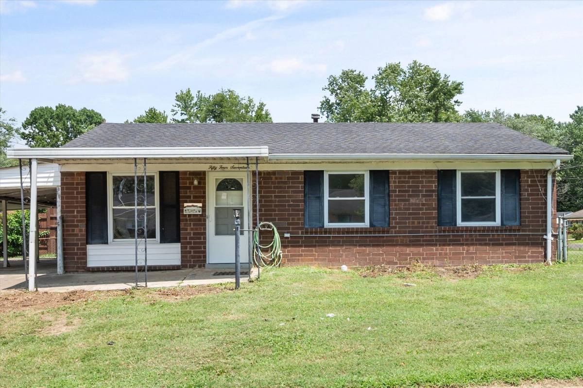 House for rent at 5417 Cedarwood Dr, Louisville, KY 40272