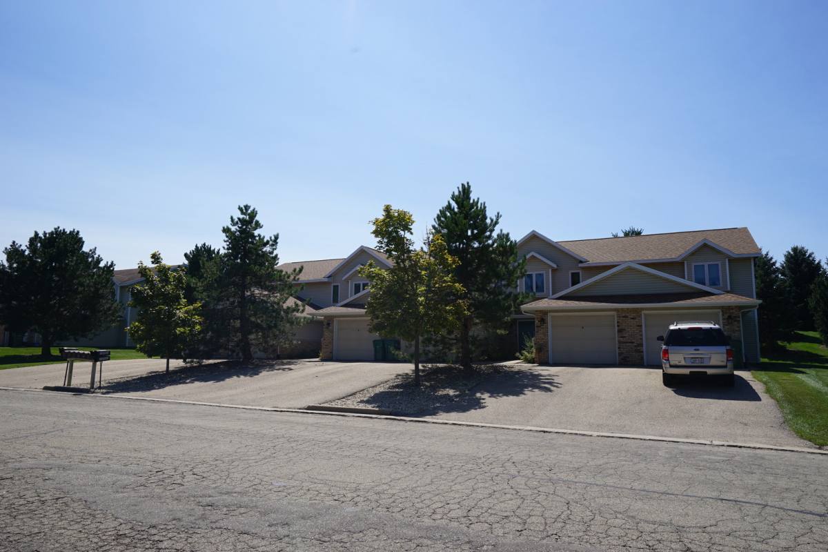 Apartment for rent at 102 Joyce Dr, Lodi, WI 53555