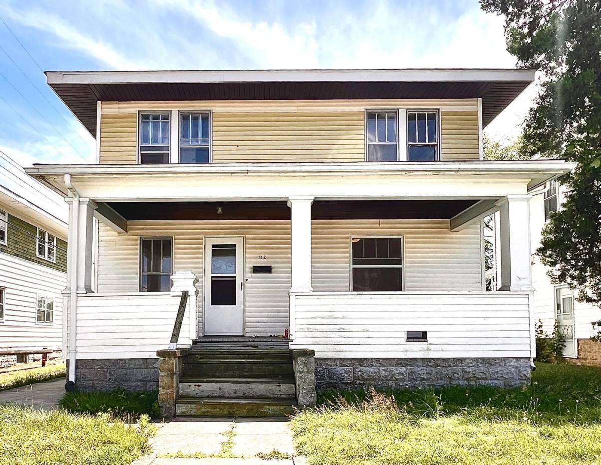 Apartment for rent at 112 E Bowman St, South Bend, IN 46613