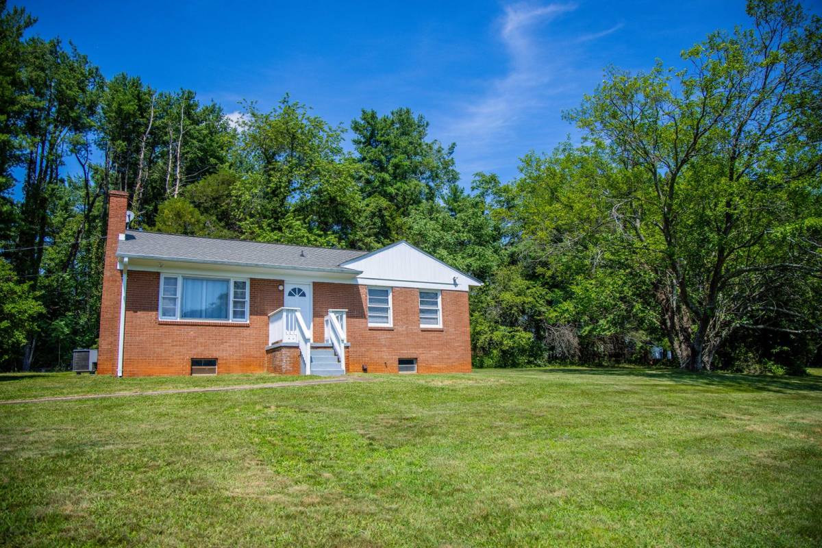 House for rent at 1761 Airport Rd, Charlottesville, VA 22911