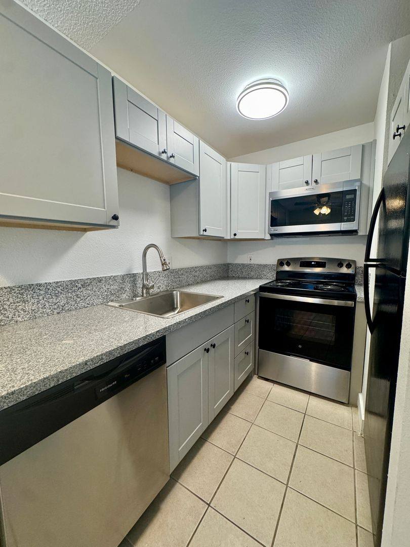 Apartment for rent at 260 Boulder Creek Dr, Redding, CA 96003