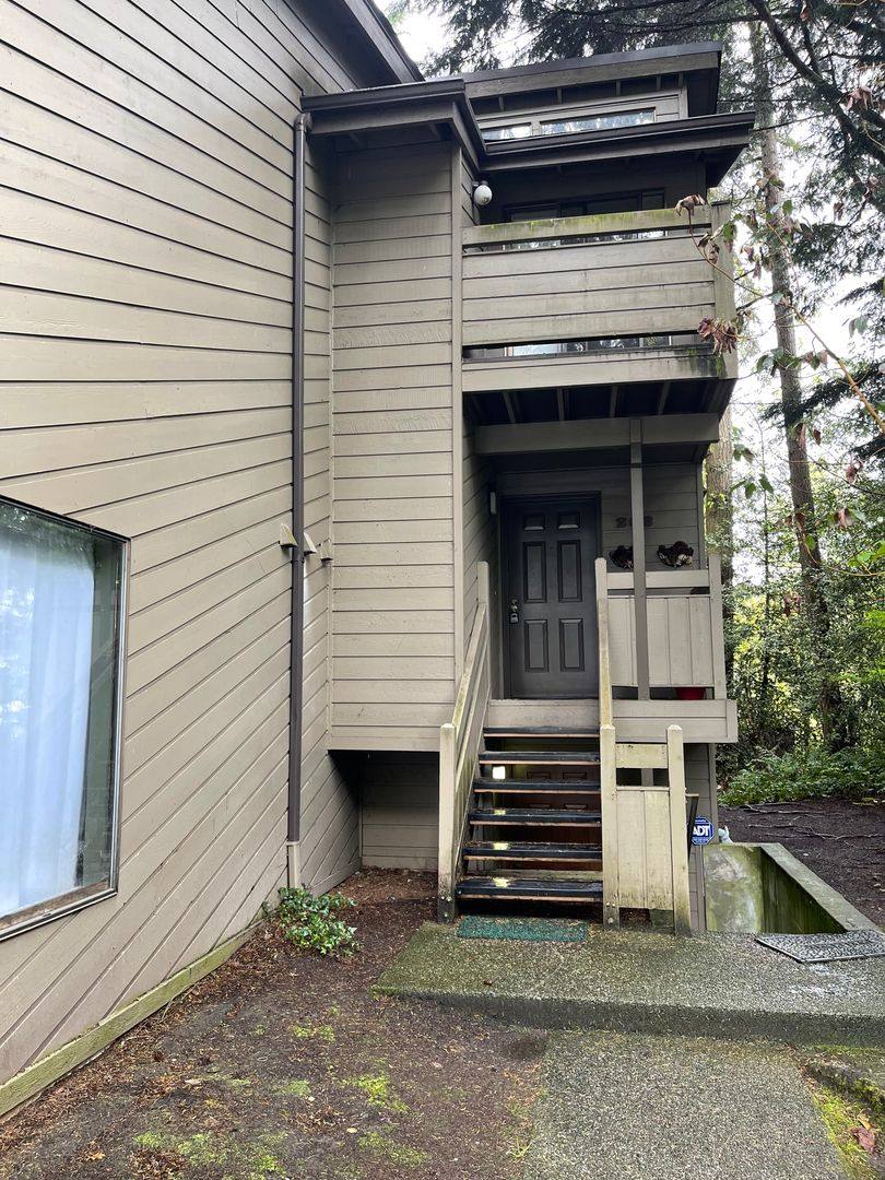 Condo for rent at 19125 Ballinger Way NE, Seattle, WA 98155