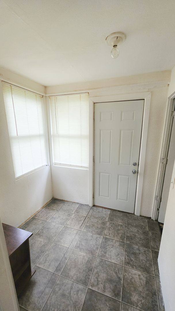House for rent at 1831 Logan Ave, Des Moines, IA 50316