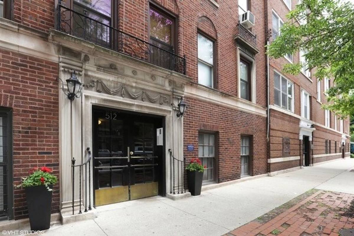 Apartment for rent at 512 W Belden, Chicago, IL 60614