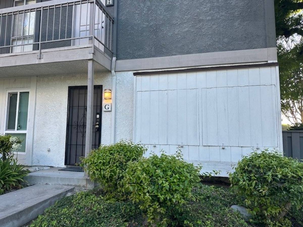 Condo for rent at 2839 S Fairview St, Santa Ana, CA 92704