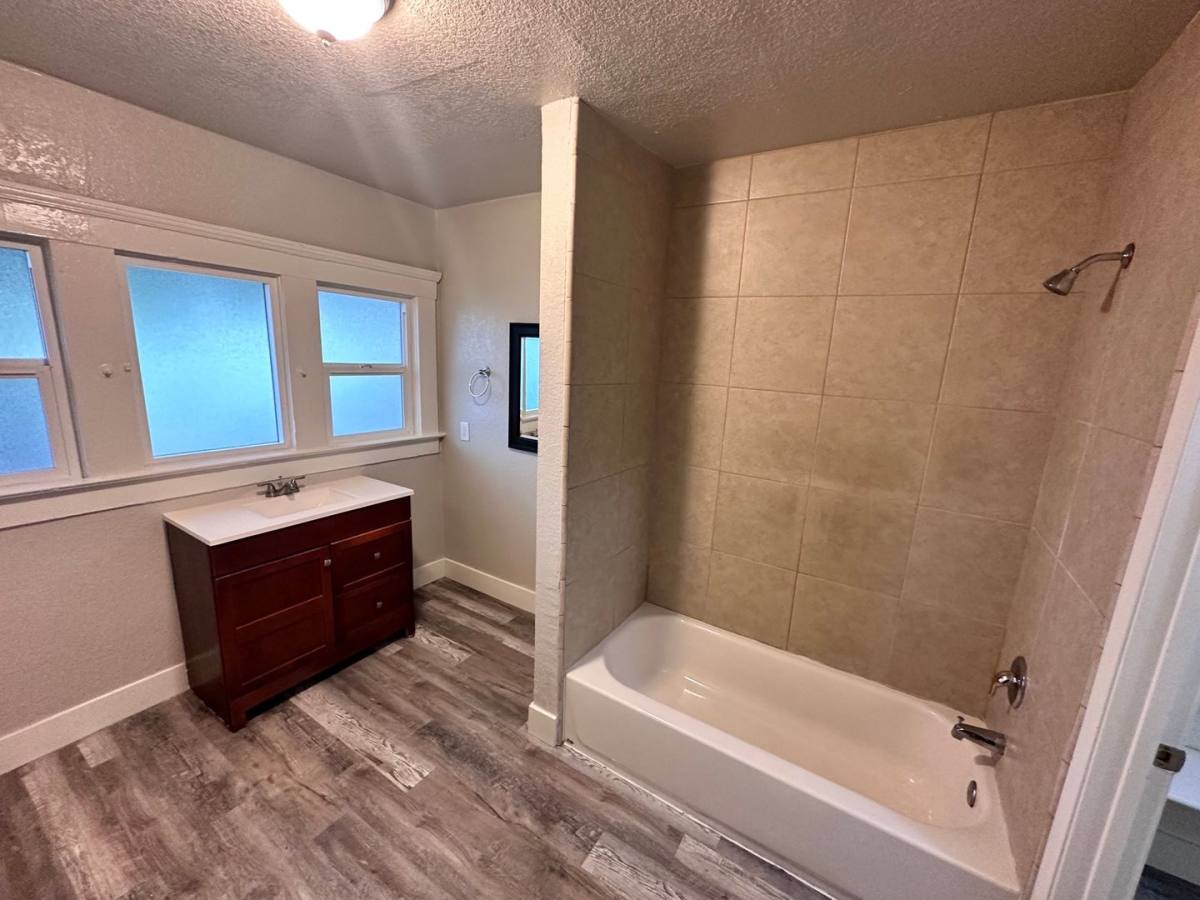 Apartment for rent at 2901 E Olive Ave, Fresno, CA 93701