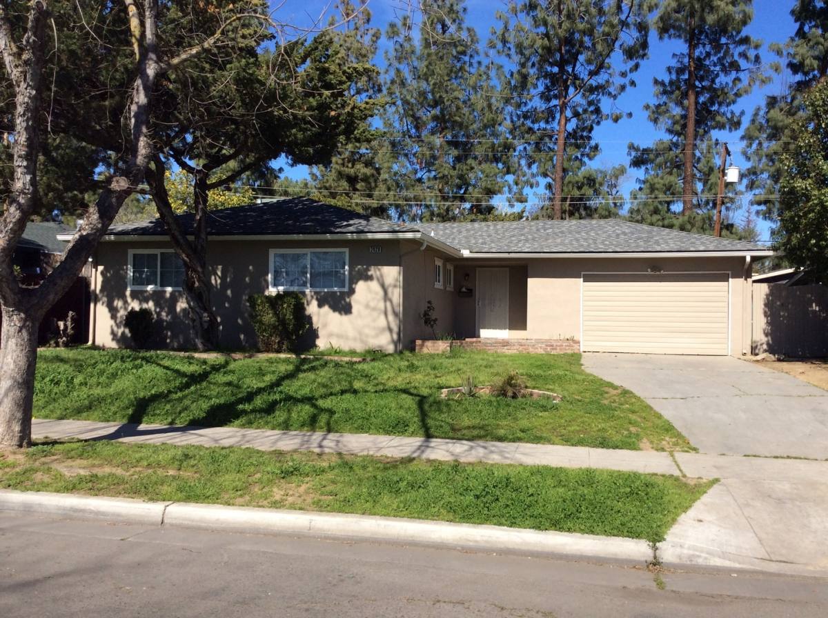 House for rent at 2428 W Garland Ave, Fresno, CA 93705