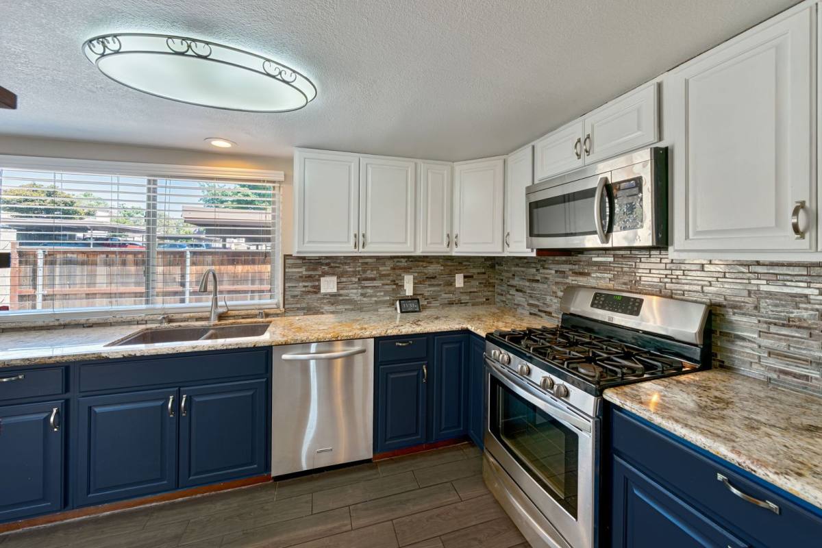 Townhouse for rent at 6038 Casa Alegre, Carmichael, CA 95608