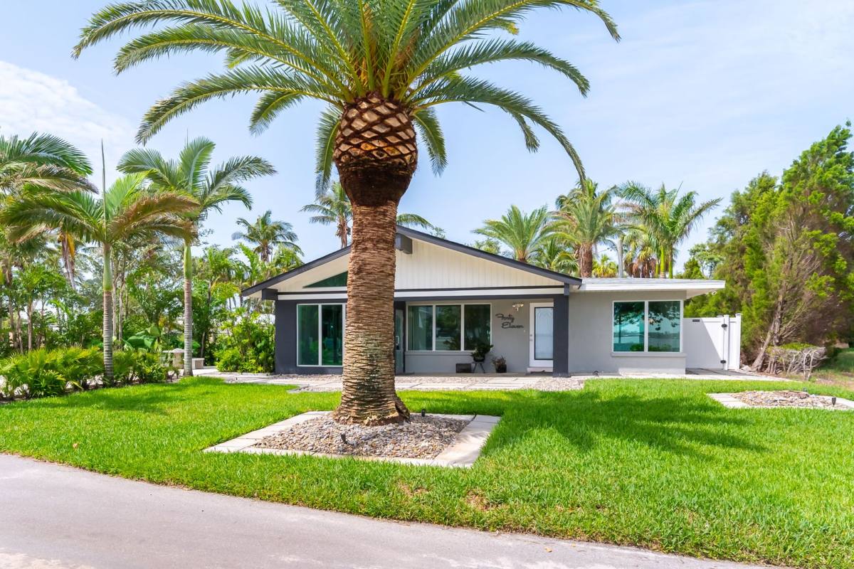 House for rent at 4011 11th St Court W, Palmetto, FL 34221