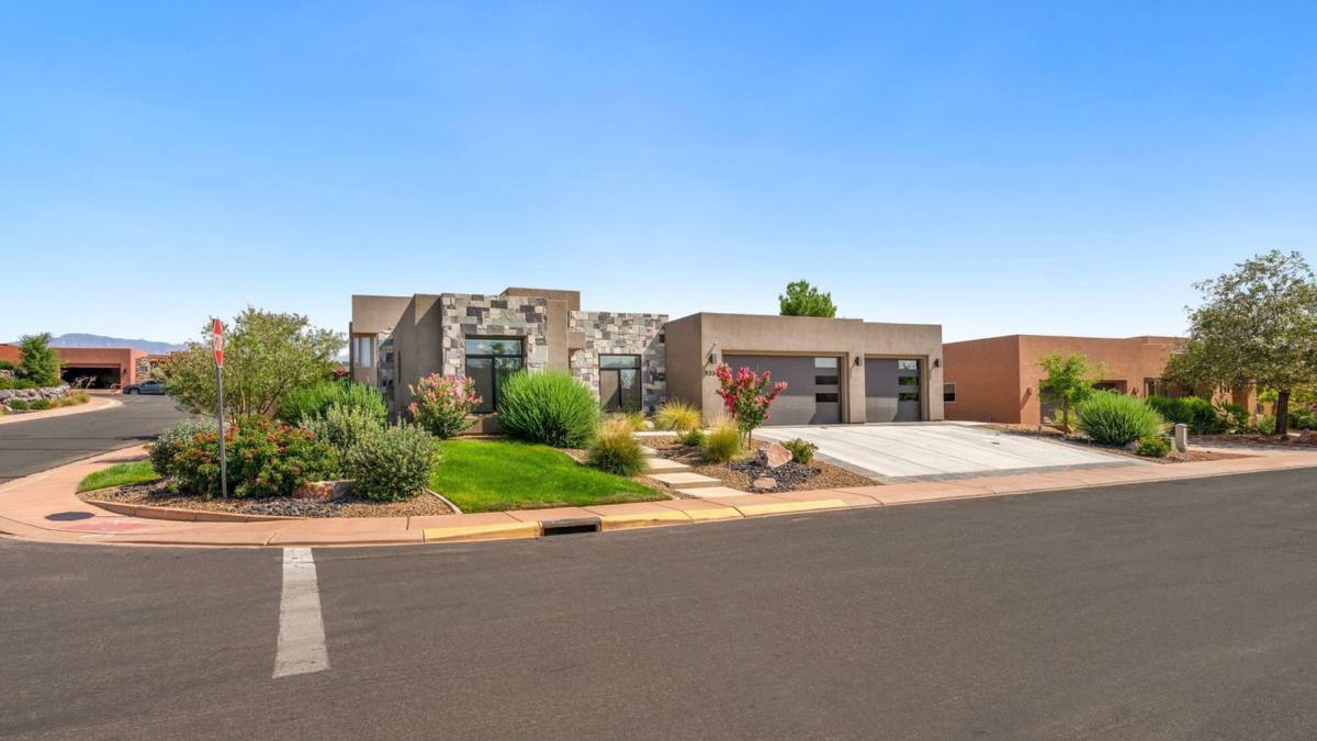 House for rent at 5336 W 3180 S, Hurricane, UT 84737