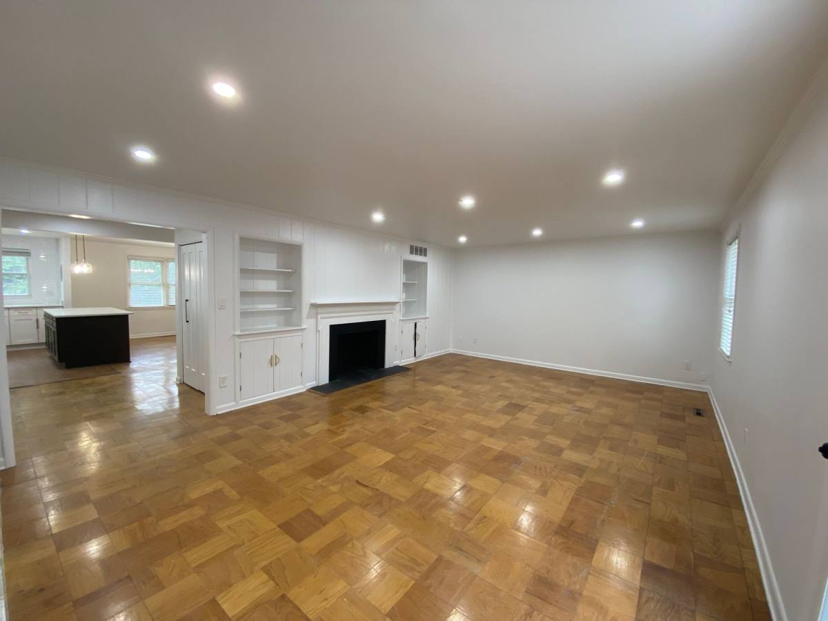 Townhouse for rent at 100 E Melrose Ave, Baltimore, MD 21212