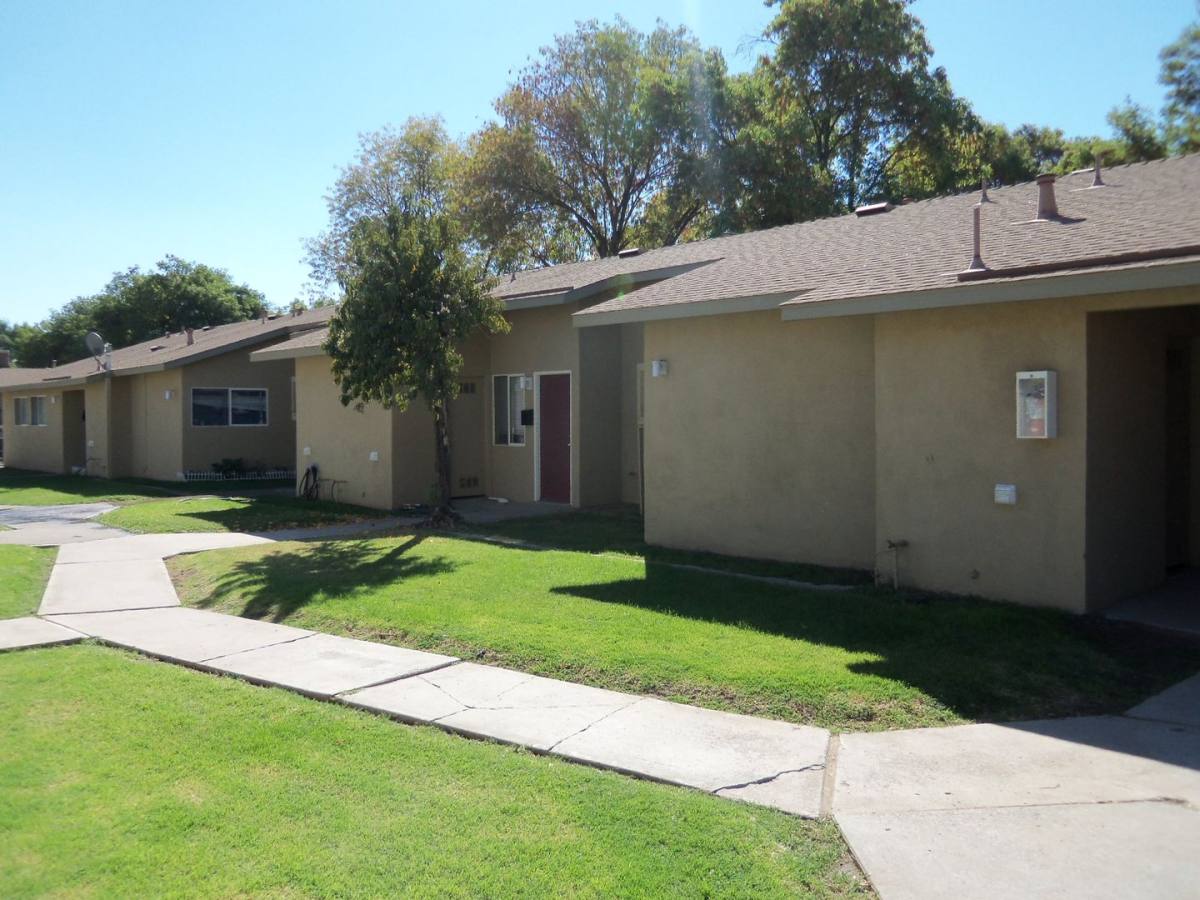Apartment for rent at 3rd St, Merced, CA 95341