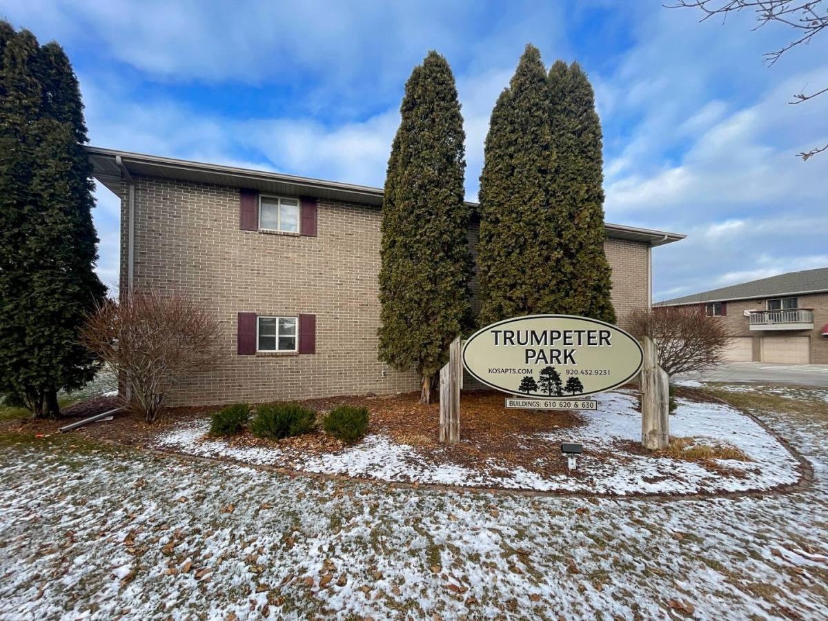 Apartment for rent at 630 Trumpeter Trail, De Pere, WI 54115
